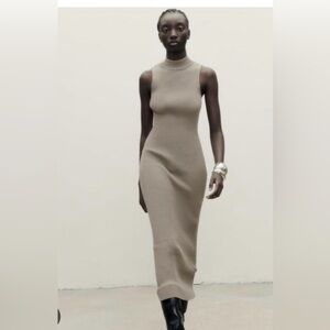 Zara Elegant Sleeveless beige Khaki Dress